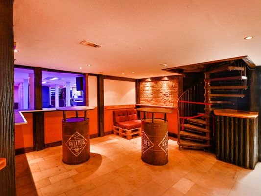 Club Grill 5a.jpg