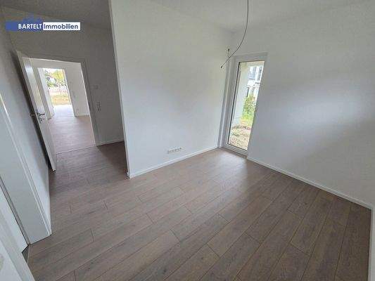 Schlafzimmer und Ankleide