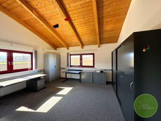 Nebenan das 4. Büro ...