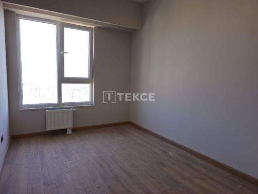 Apartment in a Well-Equipped Complex in Kartal, Istanbul