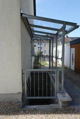 Kelleraussenabgang.JPG
