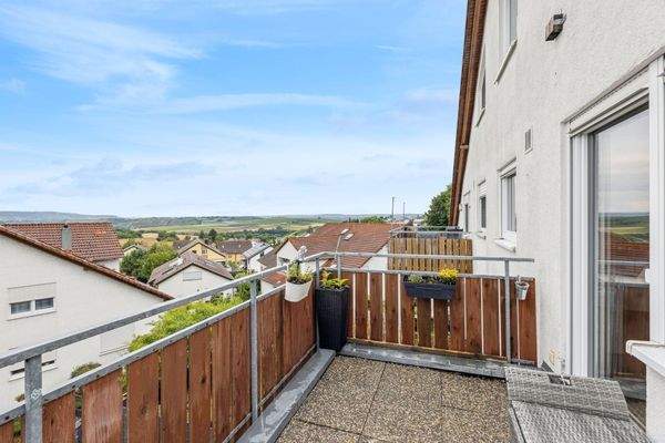 Balkon nach Südwest mit Weitblick