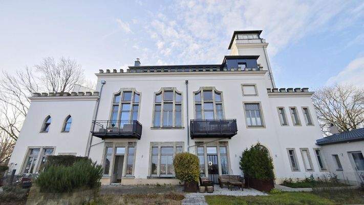 Hausansicht aus dem Garten