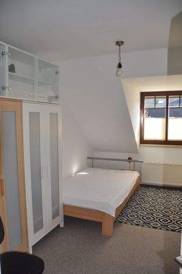 Kinderzimmer / Büro / Ankleidezimmer / Schlafzimmer 1