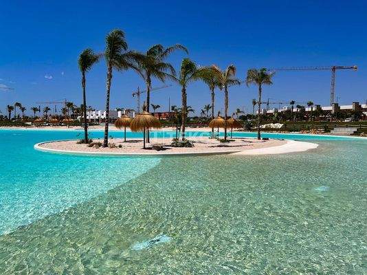Detached Luxury Villas in a Complex in Los Alcázares