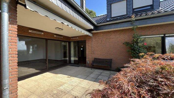 überdachte Terrasse