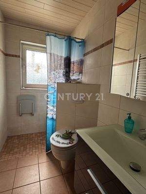 Badezimmer im Erdgeschoß