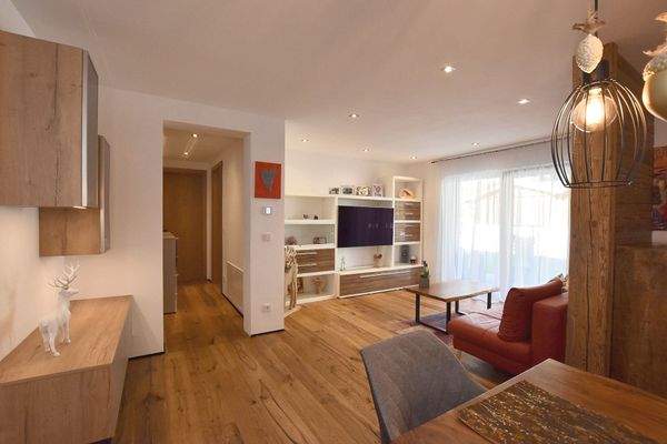 Wohn-/Ess-/Küchenbereich