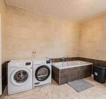 b4033f7c-9c7d-4ada-8a9b-7acd1351f03d-1775330565.jp