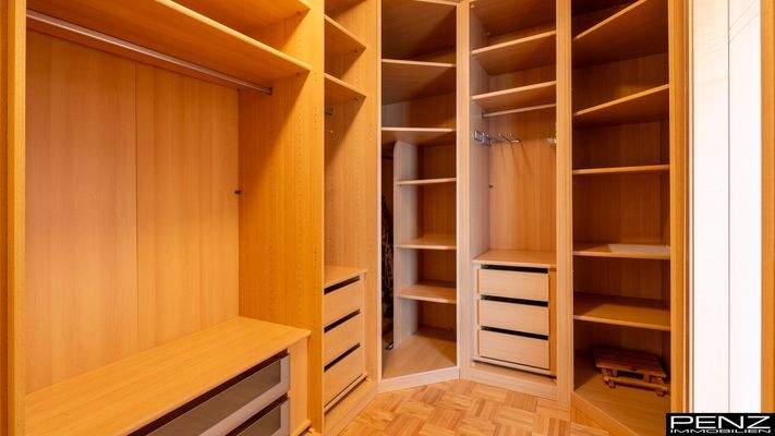 Schrankraum Schlafzimmer