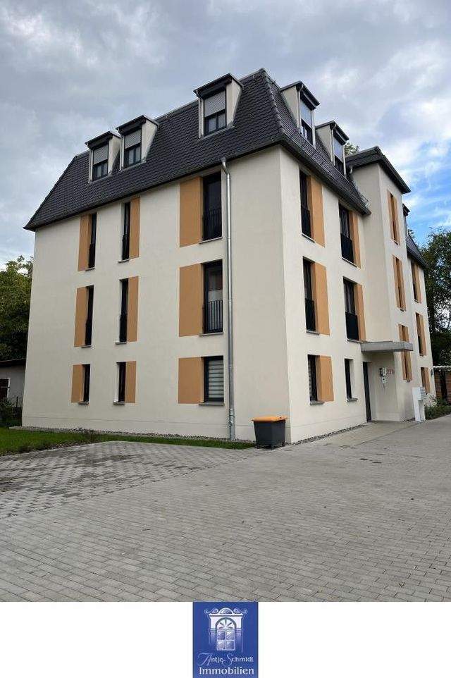 Eindrucksvolle und moderne Neubauwohnung mit Balkon & EBK! Lift! - Foto 4