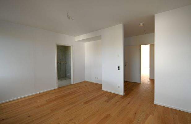 Schlafzimmer mit Garderobe