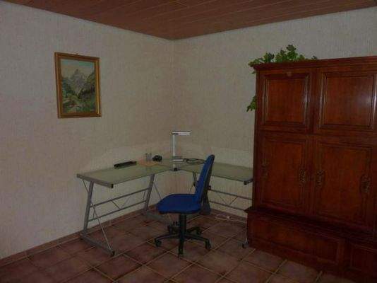 Schreibtisch im Wohnzimmer