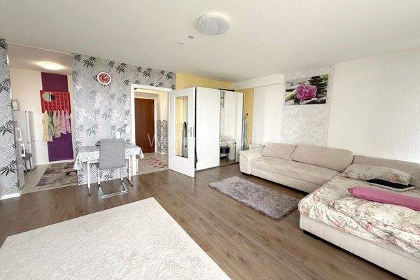 3423 Wohn-Schlafzimmer b