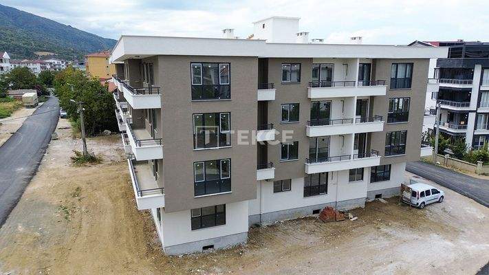 Spacious Apartments within Walking Distance of Beach in Yalova