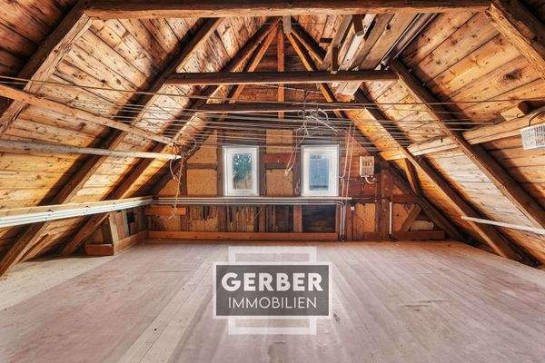 28 OG Dachboden Hinten, 