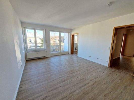 MUSTER-Wohnen mit Zugang zum Balkon