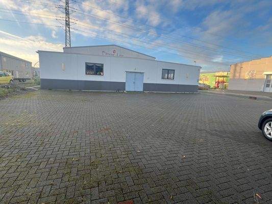 Seitenansicht Parkfläche