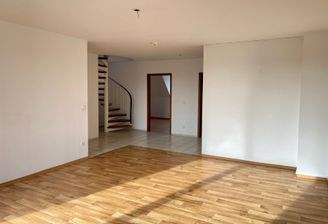 Wohnzimmer + Flur (unten)