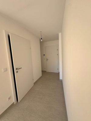 Vorzimmer_Bild 2.jpg