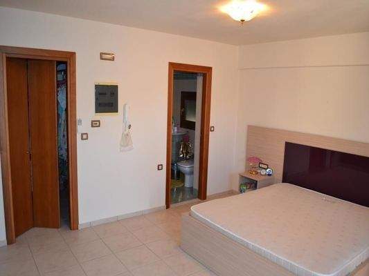 Kreta, Agios Nikolaos: Exklusive Immobilie zu verkaufen. Luxuriöse Villa mit fünf Schlafzimmern