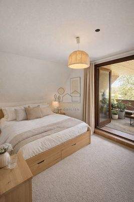 Schlafzimmer OG m. Zugang Loggia