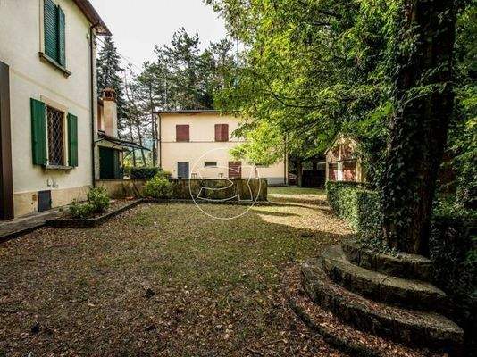 Anwesen in ländlicher Lage