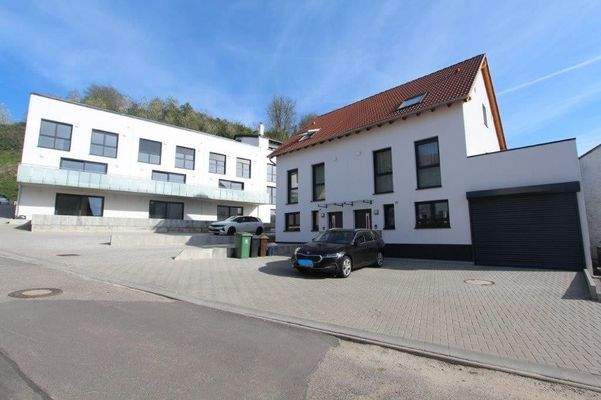 Häuser von außen.jpg