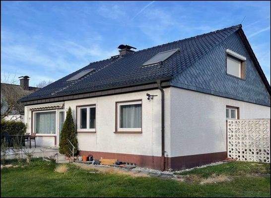 Hausrückseite mit Terrasse