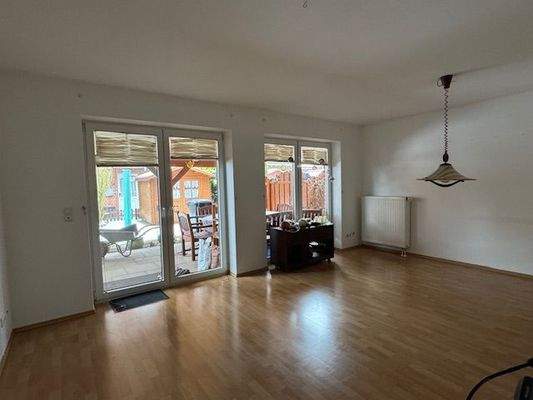 Wohnbereich mit vorgelagerter Terrasse