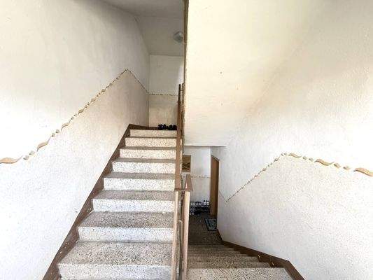 Treppenhaus Eingang 10b