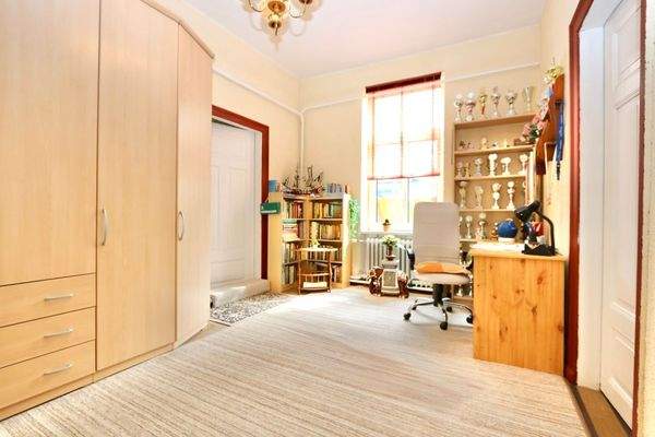 und praktischem Arbeitszimmer