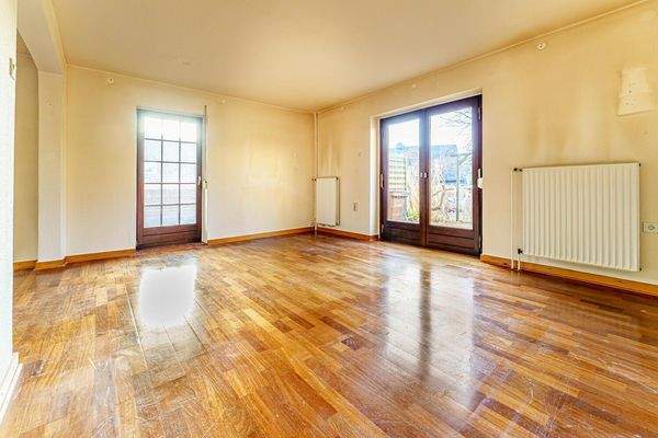 Ansicht auf das charmante, helle Wohnzimmer