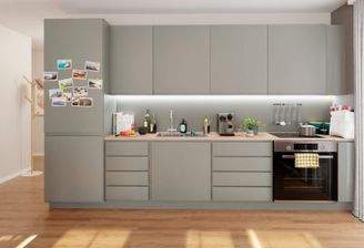 Die offene Wohnküche lädt zu gemeinsamen Mahlzeite