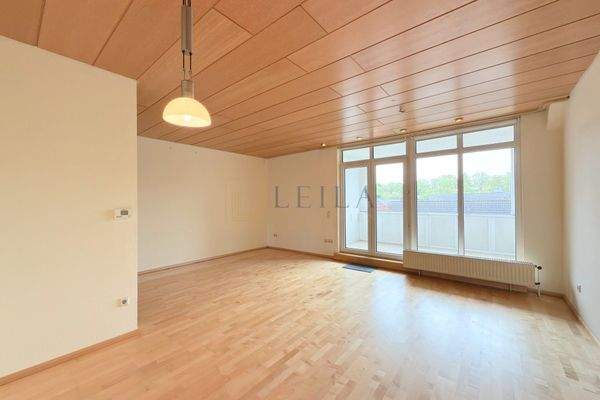 Wohn - und Esszimmer