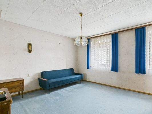 CAM01708G0-PR0081-STILL002