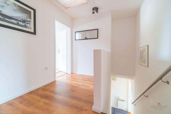 Flur OG Nebengebäude