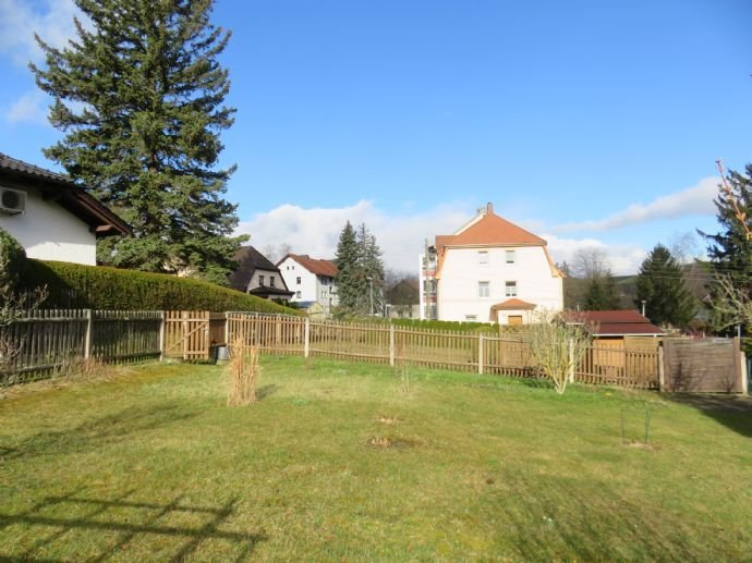 Sonnige Baulücke in Pößneck mit schönem Weitblick nach Süden