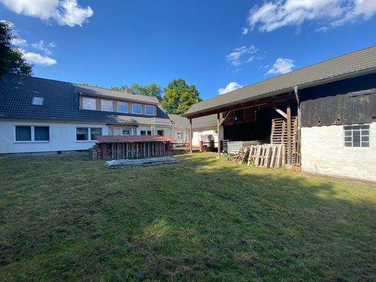 Wohnhaus und Scheune