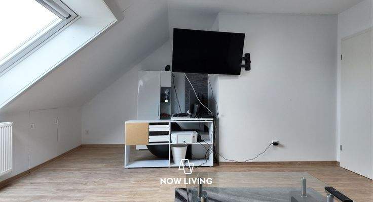 Schlafzimmer/Hobbyraum DG