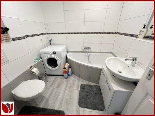 Dusch-Wannenbad, Wohnung 18