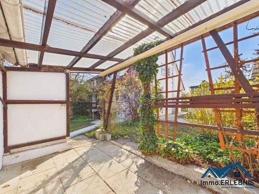 Überdachte Terrasse