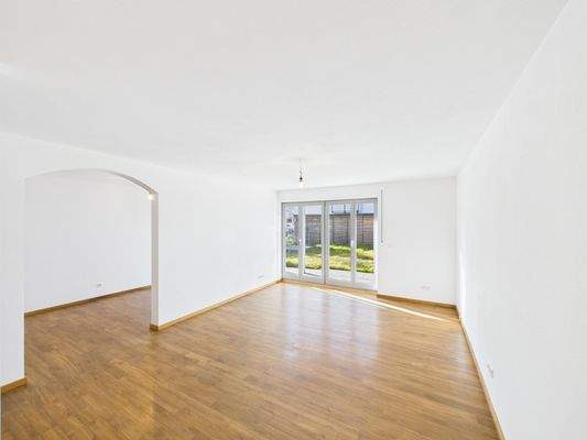 Wohnzimmer & Esszimmer