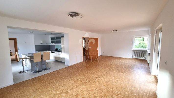 Offner Wohn-/ Essbereich