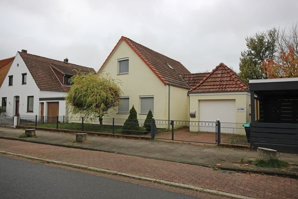 Straßenansicht