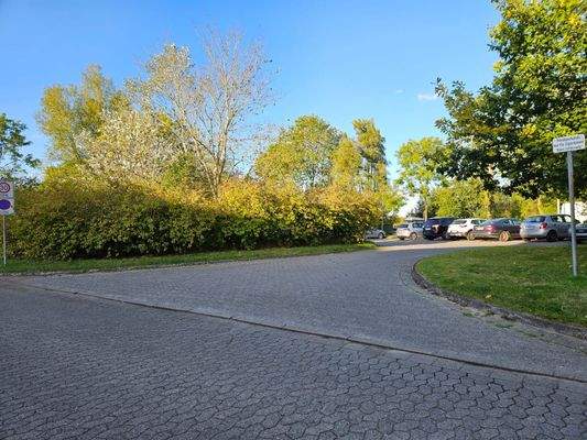 ausreichende Parkplätze