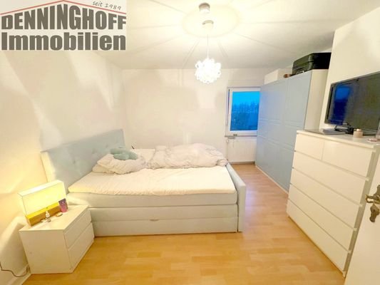 Schlafzimmer 3.OG rechts