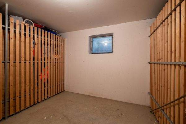 geräumiges Kellerabteil