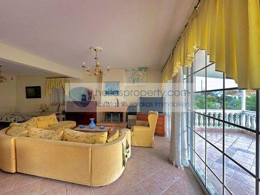 5d5148865a4d4c3dbd9a8dcbea8aa7f2-original