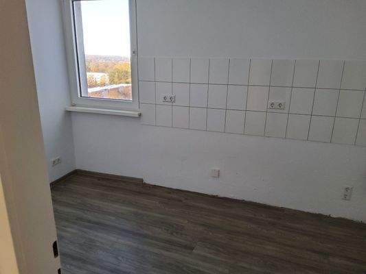 1762417896934309213585609556465